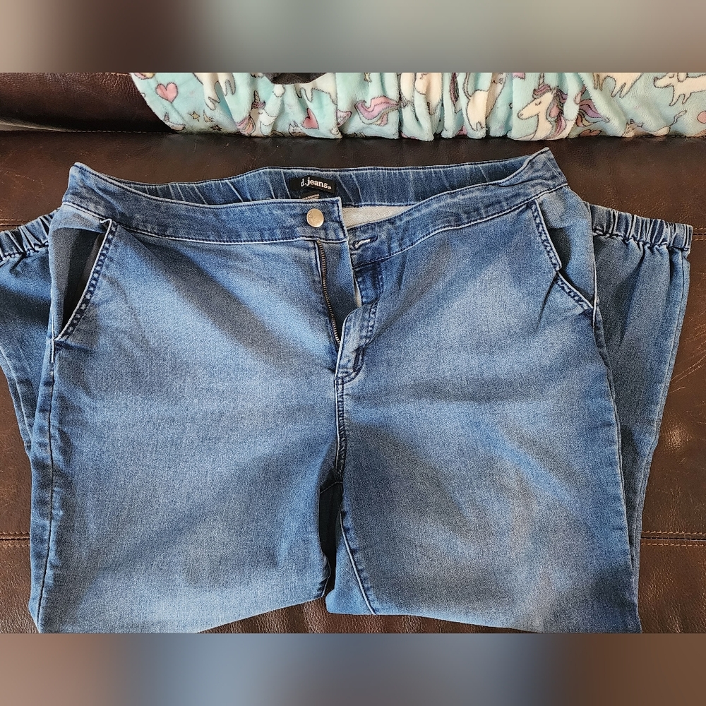 D.jeans joggers size 20